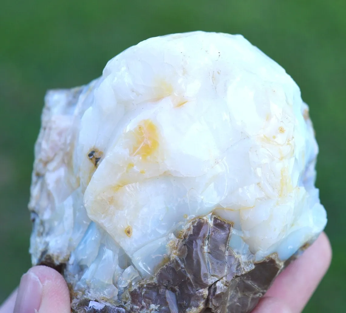 Opal 473 grams - Opal Butte, Morrow Co., Oregon, USA - image 4