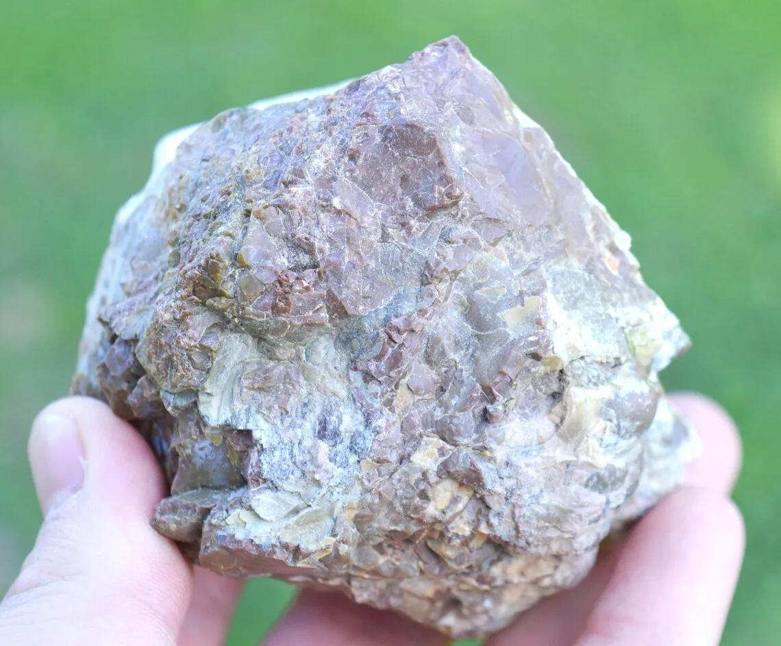 Opal 473 grams - Opal Butte, Morrow Co., Oregon, USA - image 6