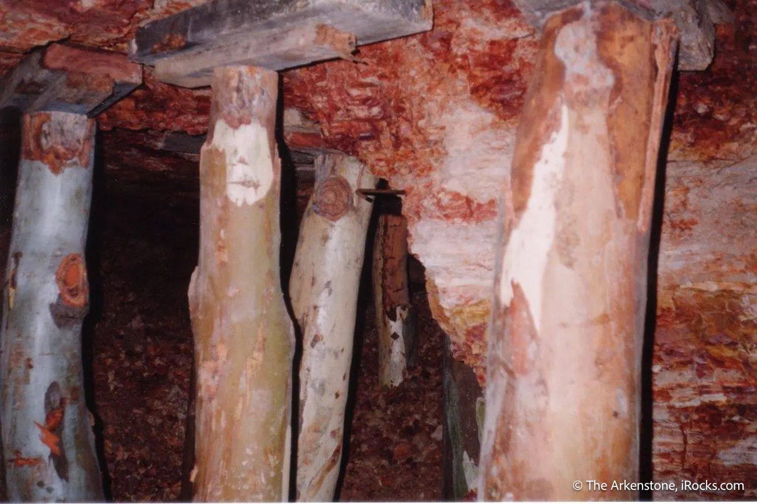 Opal ps. Calcite ps. Ikaite - image 11