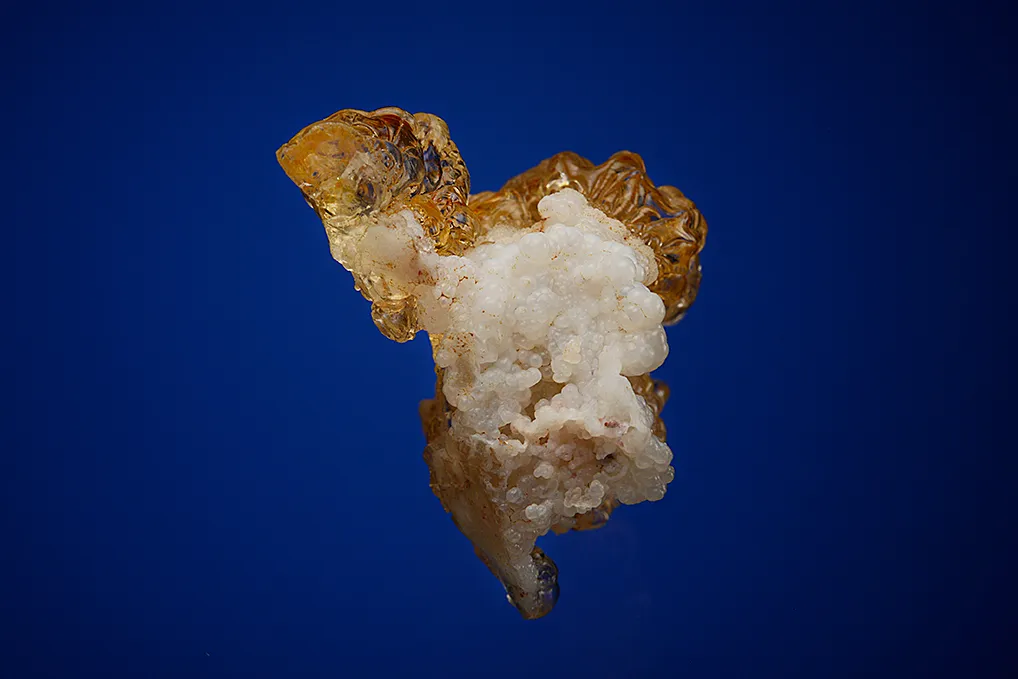 Opal var. Hyalite - image 4
