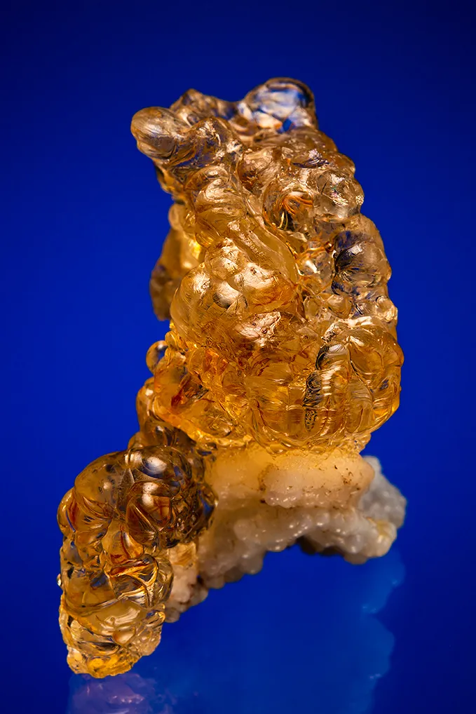 Opal var. Hyalite image