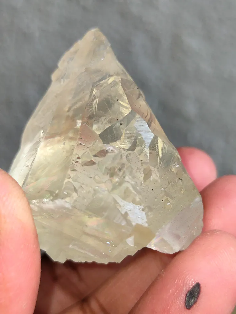 Optical Yellow Calcite with Rare Face - image 7