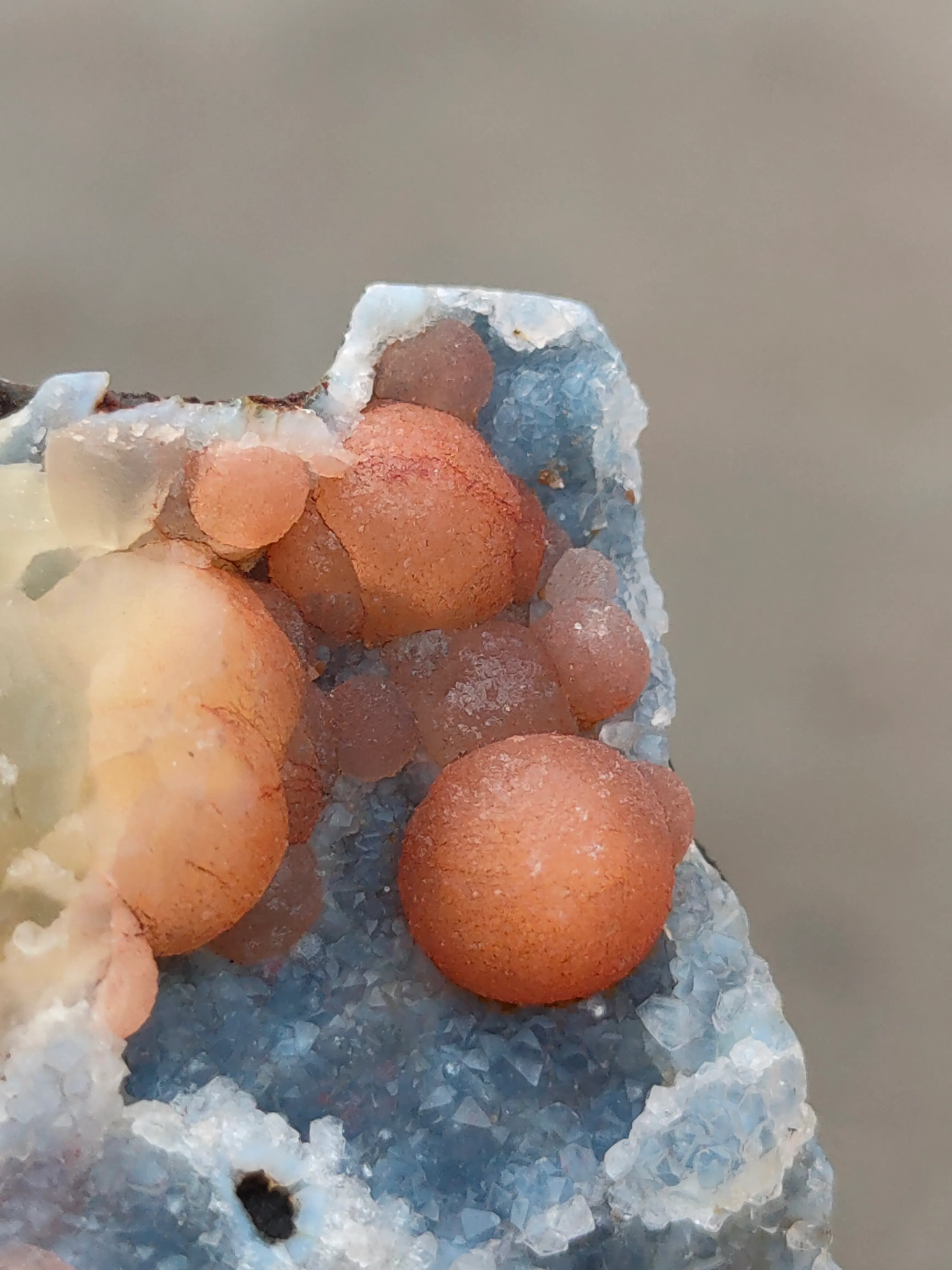 Orange Fluorite o Blue Quartz - image 2