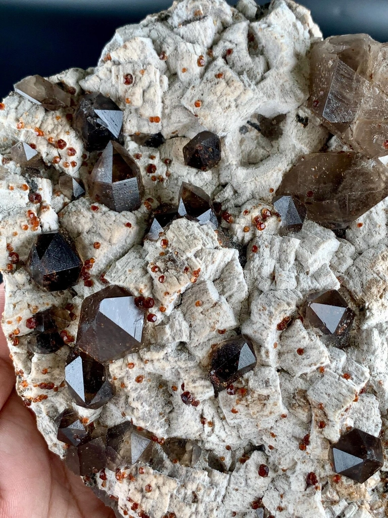 Orange Red Spessartine Garnet combine Smoky Quartz on Matrix from China - image 5
