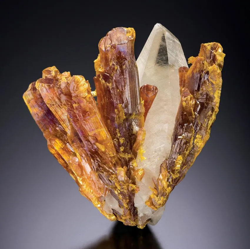 Orpiment, Calcite image