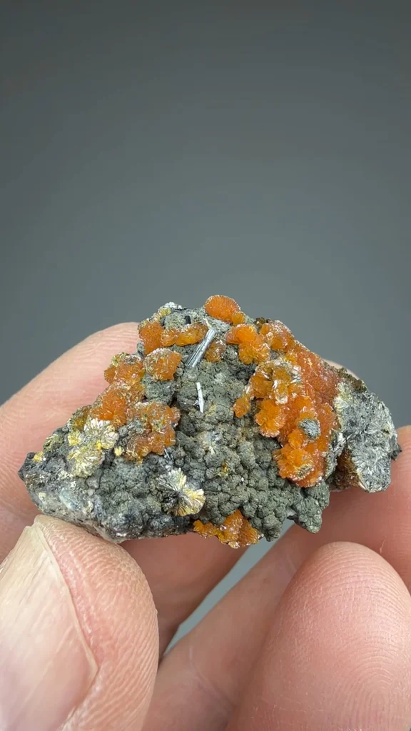 Orpiment from Quiruvilca District, La Libertad, Peru - image 2