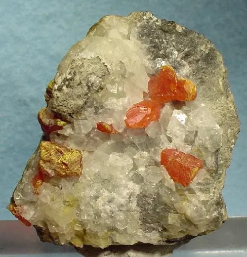 Orpiment, Quartz image