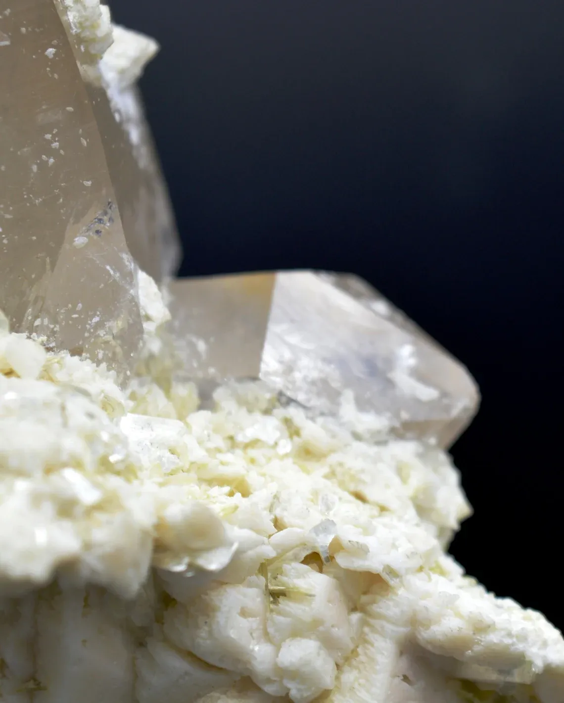 Orthoclase muscovite quartz - 765 grams - Minas Gerais, Brazil - image 8