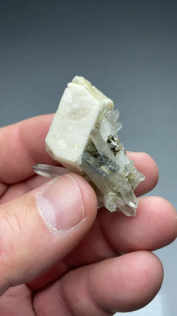 Orthoclase with Quartz - image 2