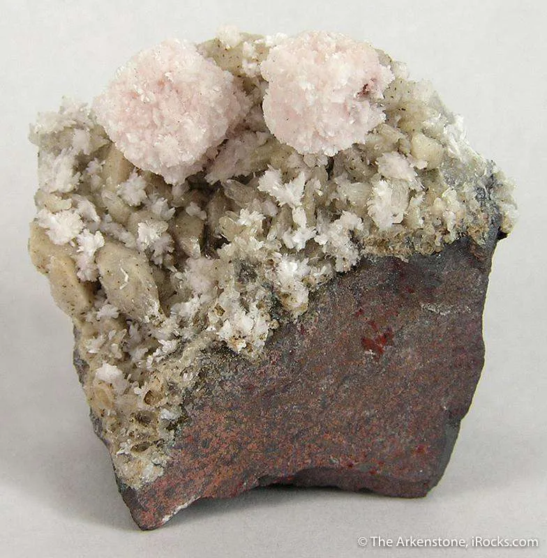 Oyelite on Calcite - image 1