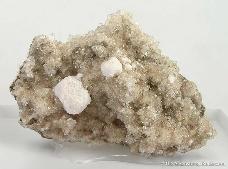 Oyelite on Calcite - image 2