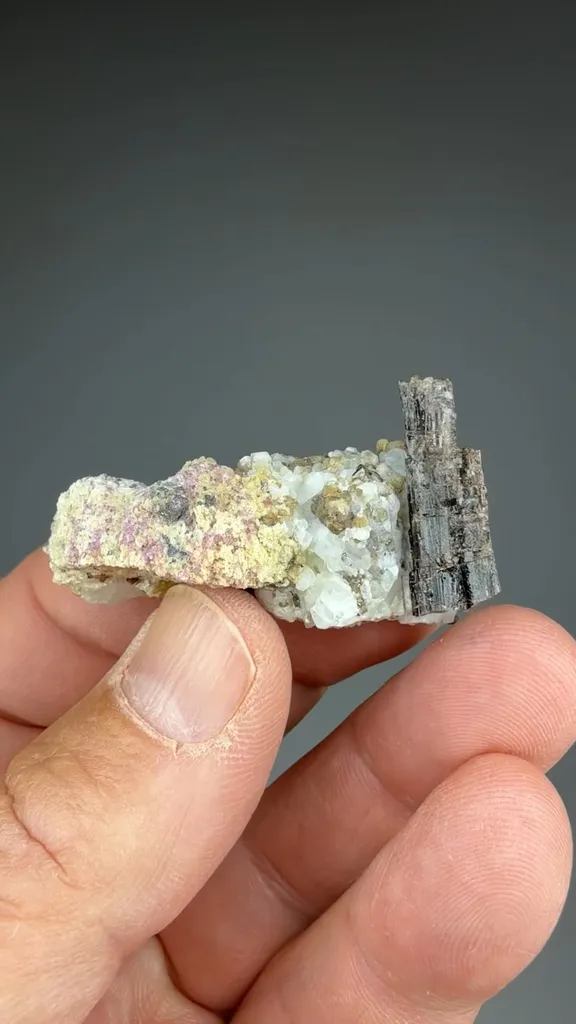 Painite - image 2