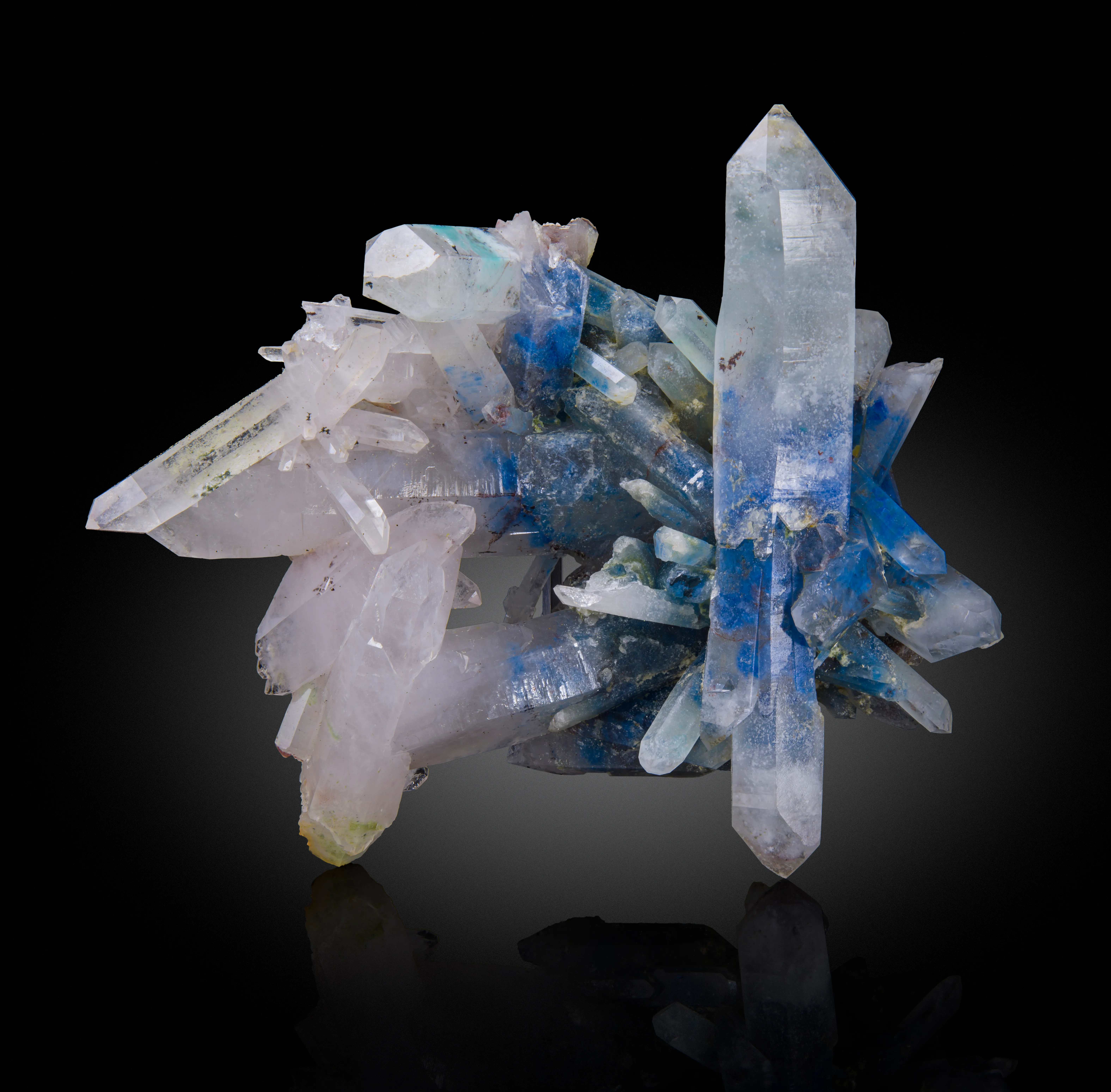 Papagoite and Ajoite in Quartz - image 1
