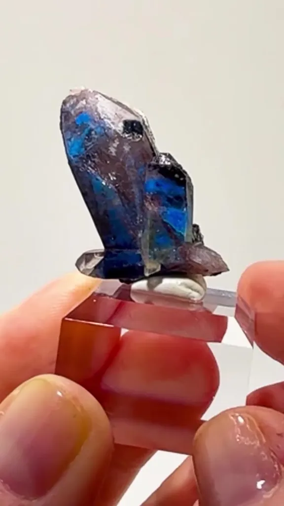 Papagoite IN Quartz — MESSINA MAGIC image
