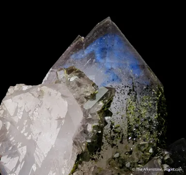 Papagoite (phantom) inclusion in Quartz