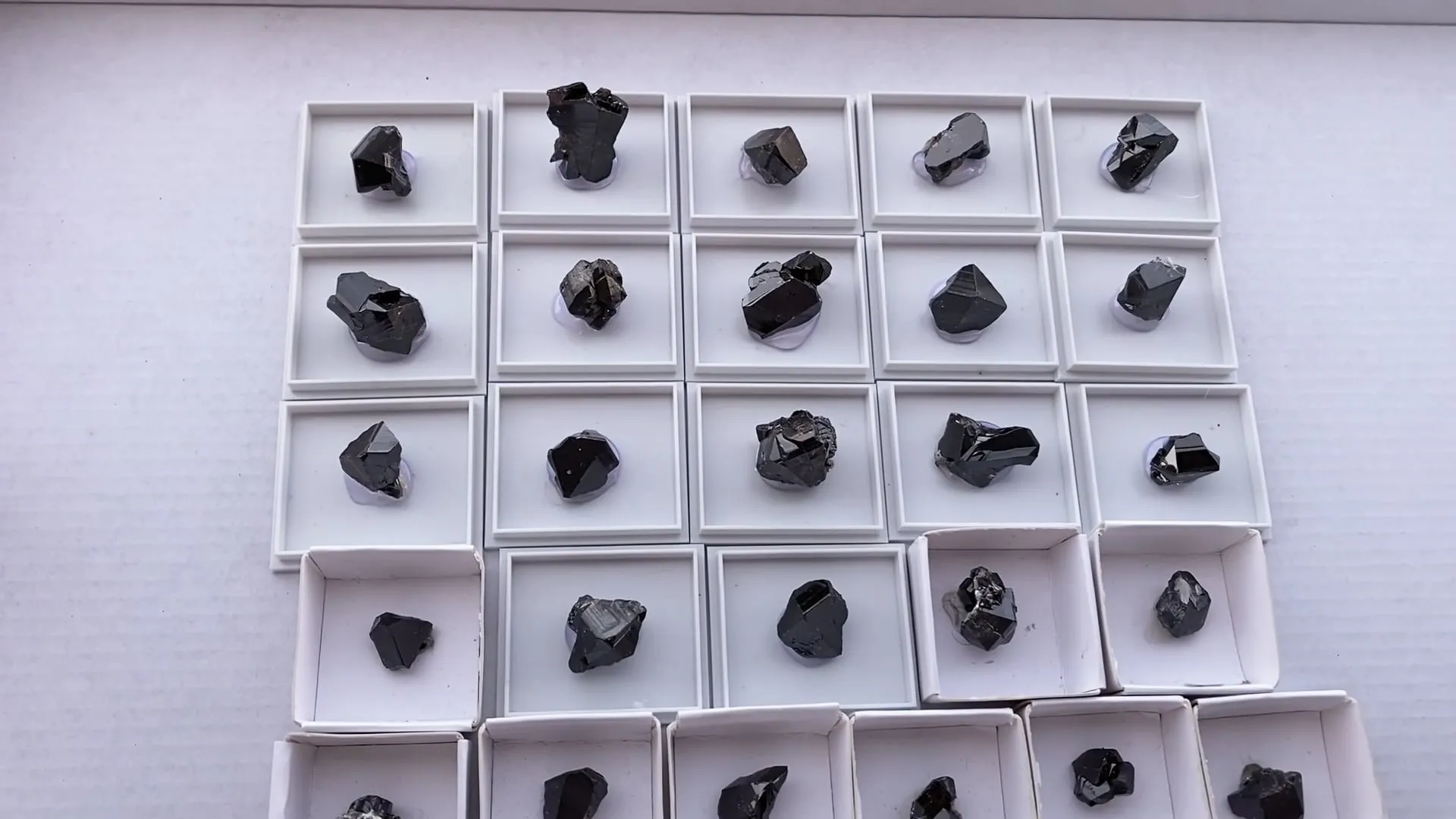 Parcel of 31 Cassiterites - image 1