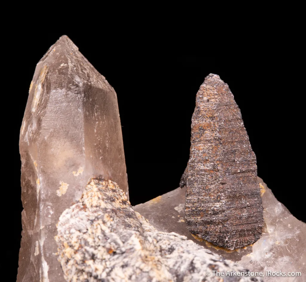 Parisite-(Ce) with Quartz - image 2