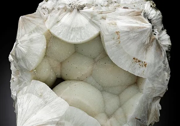 Pectolite image