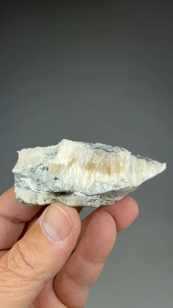 Pectolite - image 2