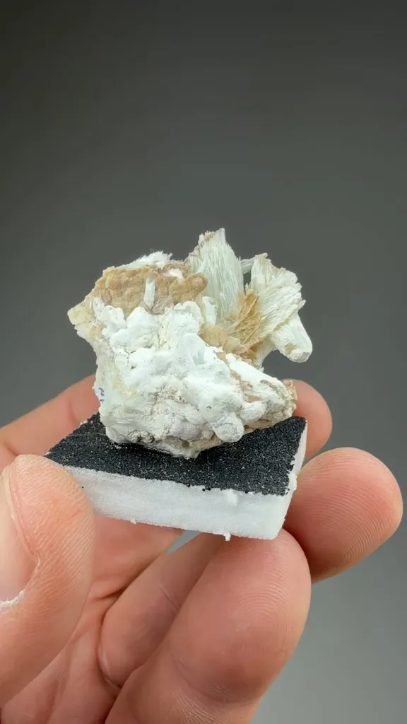 Pectolite - image 2