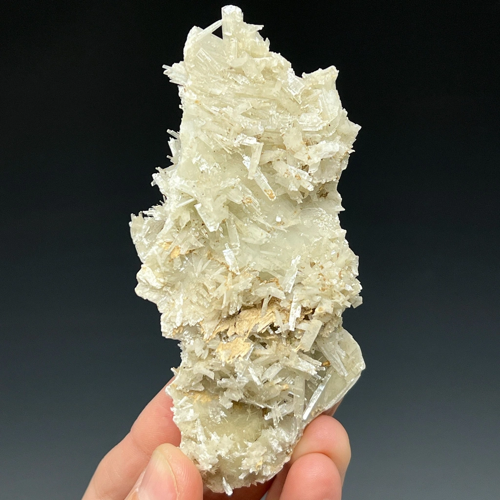 Pectolite from Jeffrey Mine, Québec, Canada image