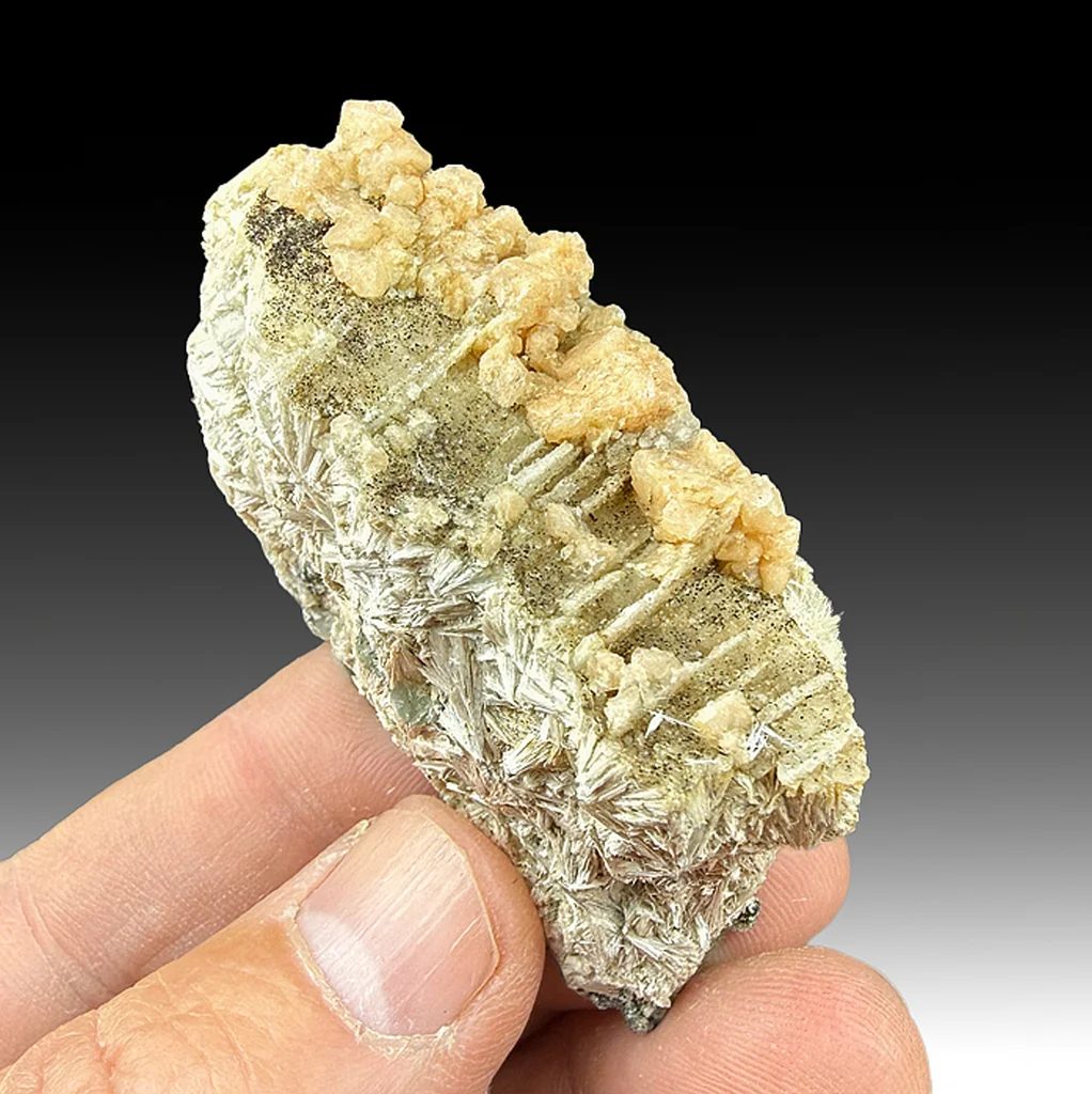 Pectolite from Paterson, New Jersey, USA - image 1