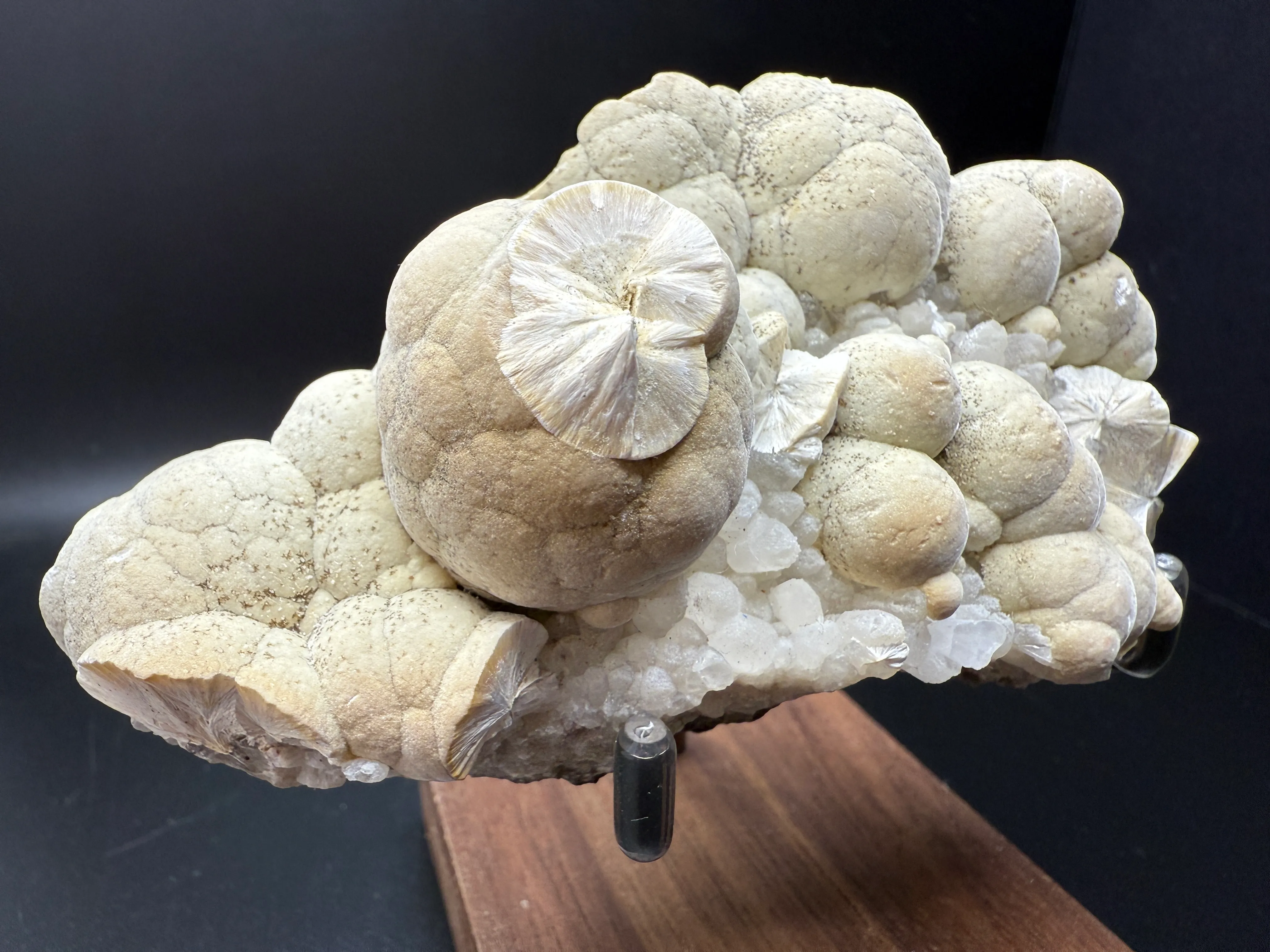 Pectolite from USA, New Jersey, Passaic County, Paterson, Upper New Street Quarry - image 8