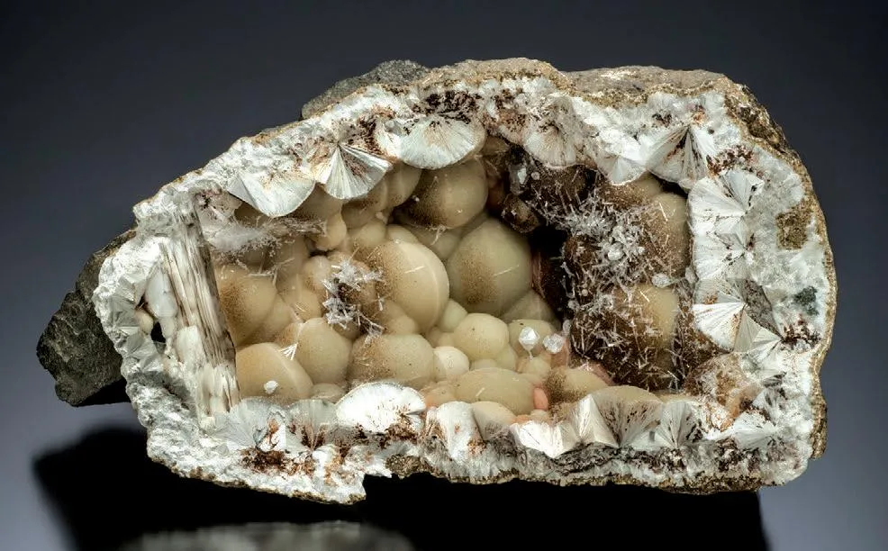 Pectolite, Natrolite, Apophyllite - image 1