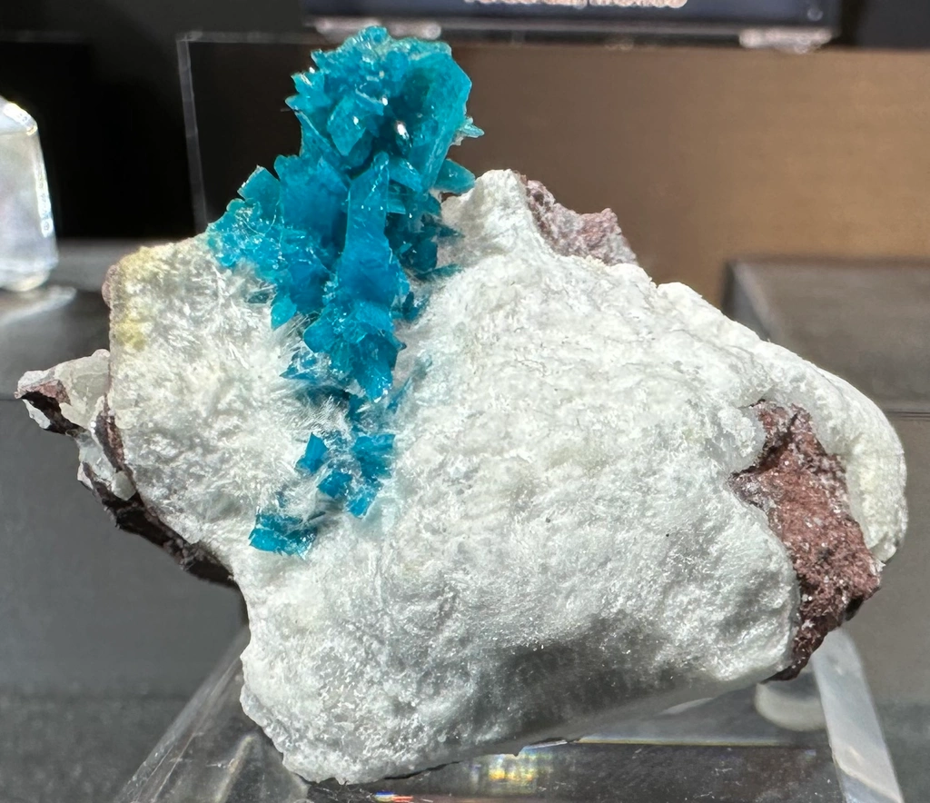 Pentagonite image