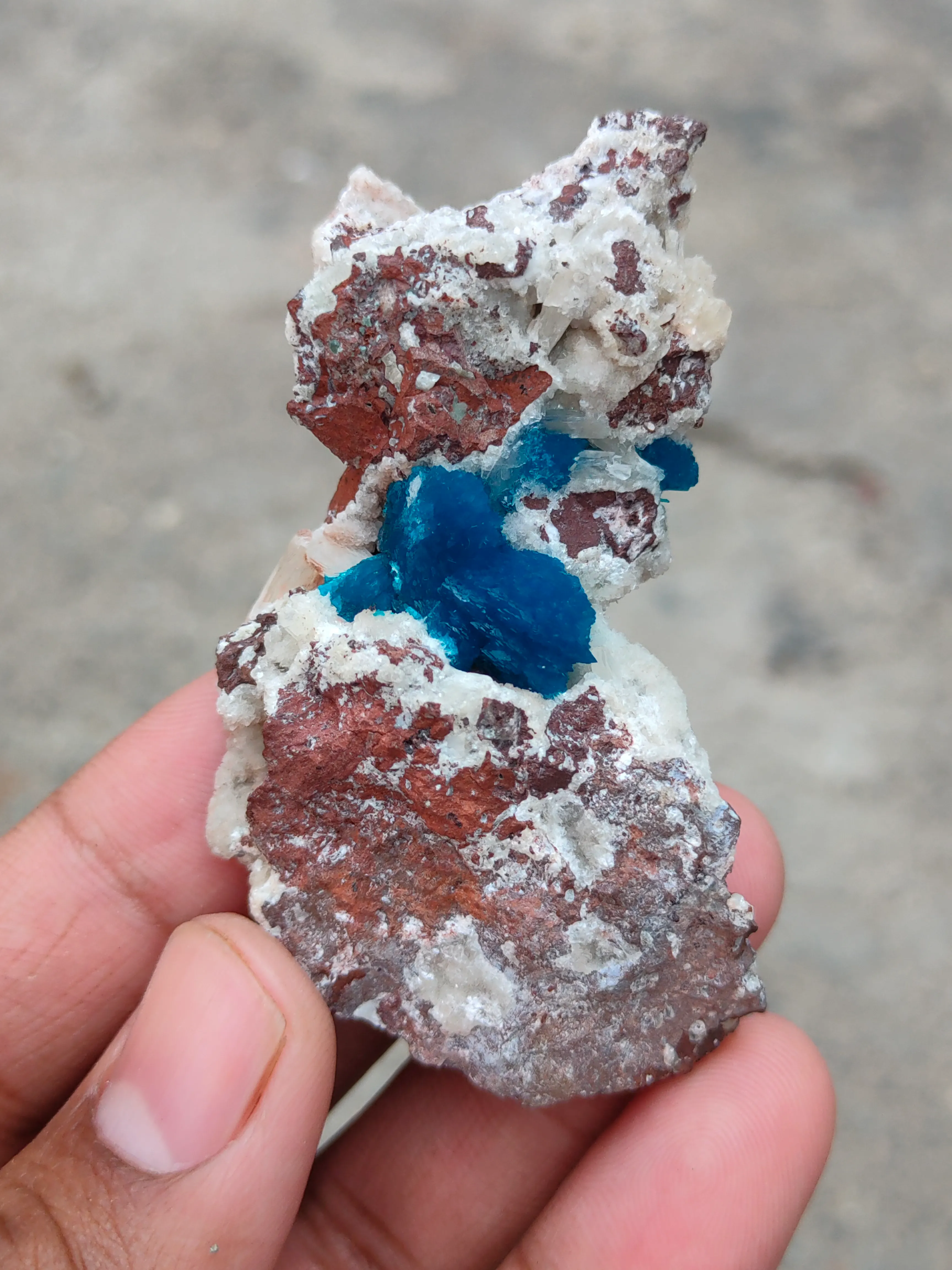 Pentagonite Flower on Heulandite matrix - image 2