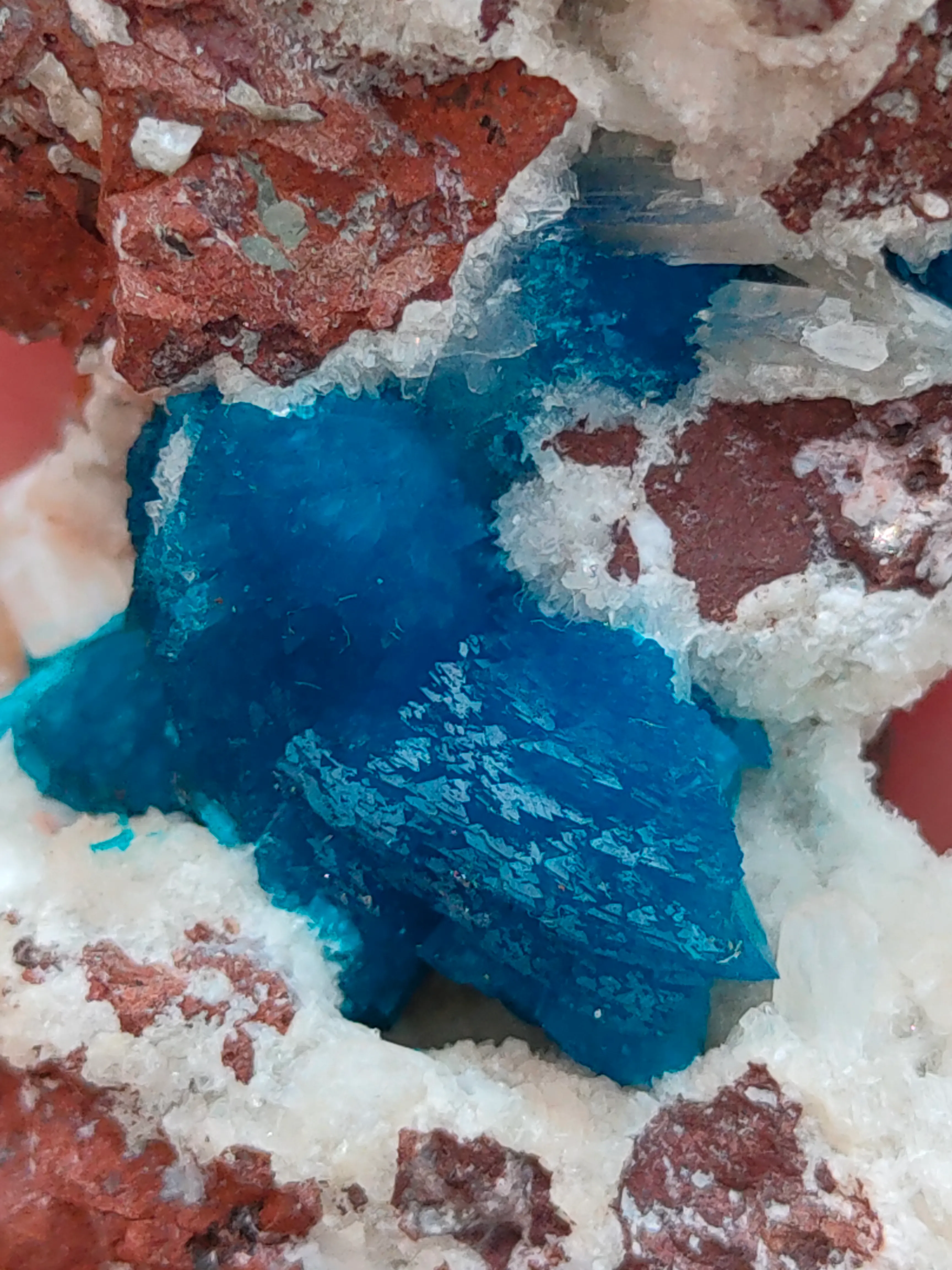 Pentagonite Flower on Heulandite matrix - image 5