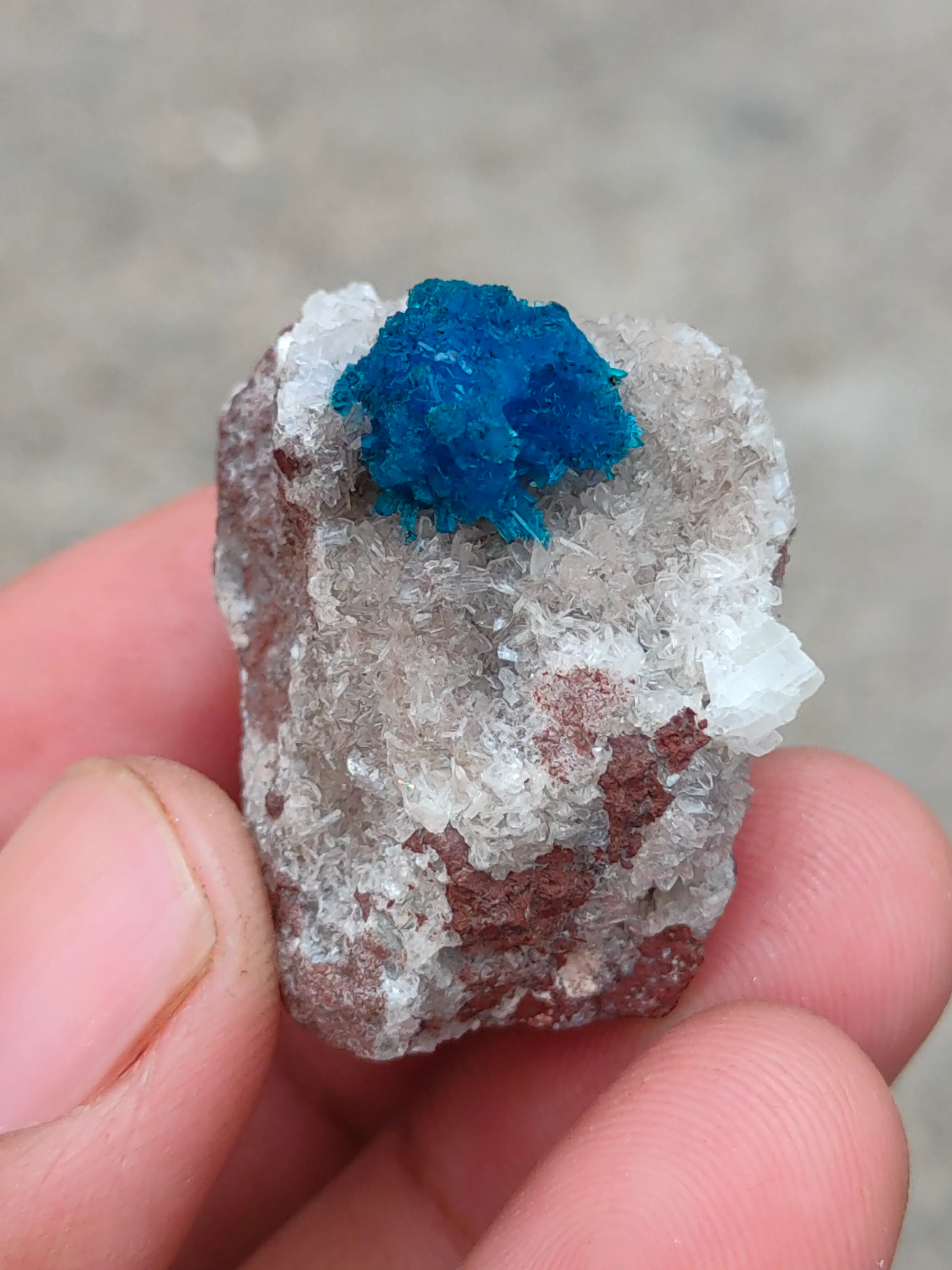 Pentagonite Flower on Heulandite matrix - image 2