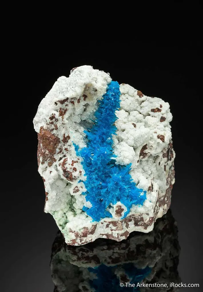 Pentagonite on Stilbite - image 2