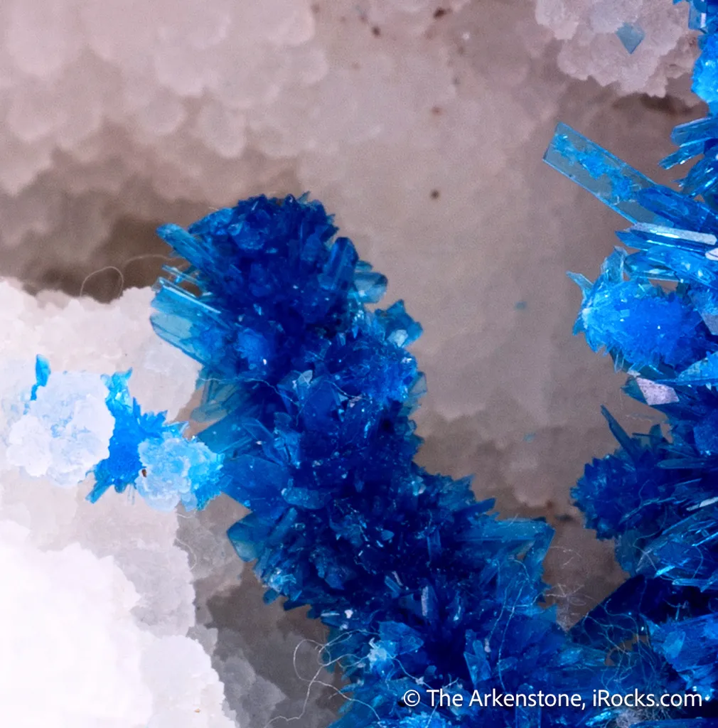 Pentagonite "pocket" - image 4