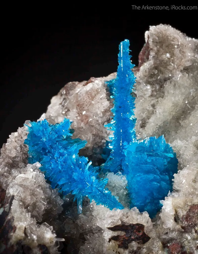 Pentagonite with Cavansite image