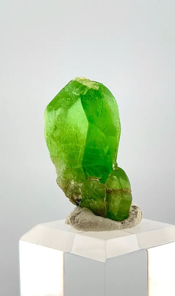 Peridot Crystal from Pakistan - image 3