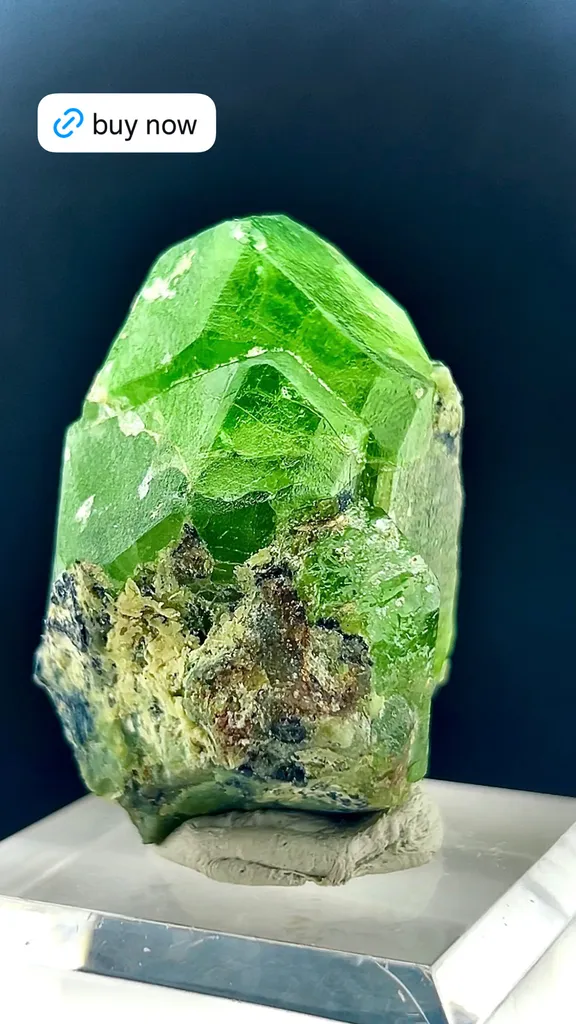 Peridot Crystal from Pakistan - image 6