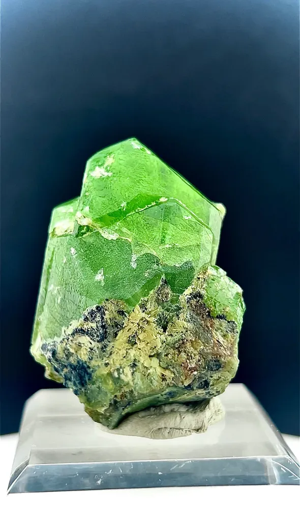 Peridot Crystal from Pakistan - image 8