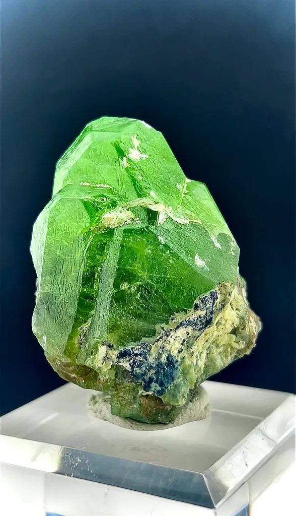Peridot Crystal from Pakistan - image 7