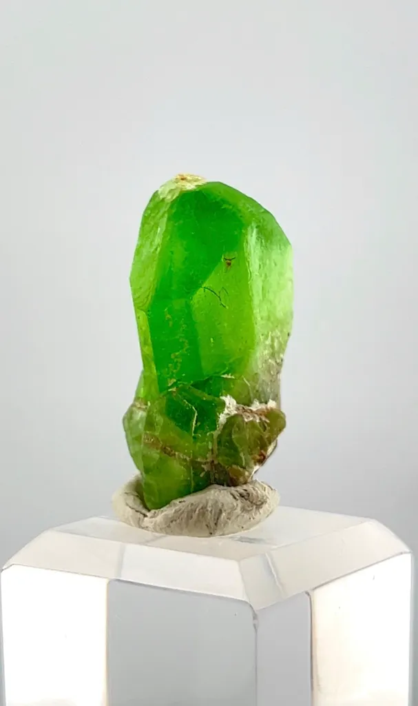 Peridot Crystal from Pakistan - image 7