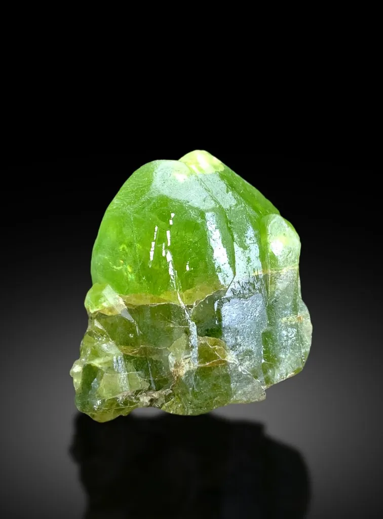 Peridot Crystal from Pakistan - image 4