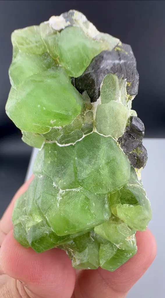 Peridot from Pakistan - image 9