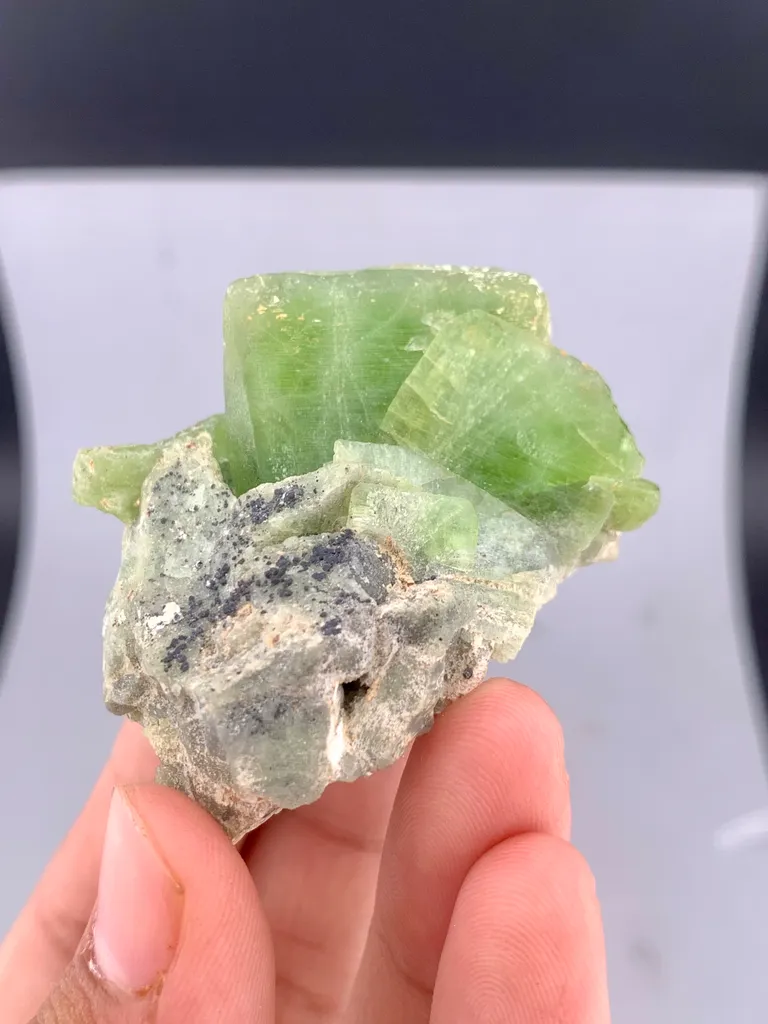 Peridot from Pakistan - image 5