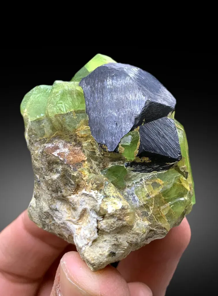 Peridot from Pakistan - image 7