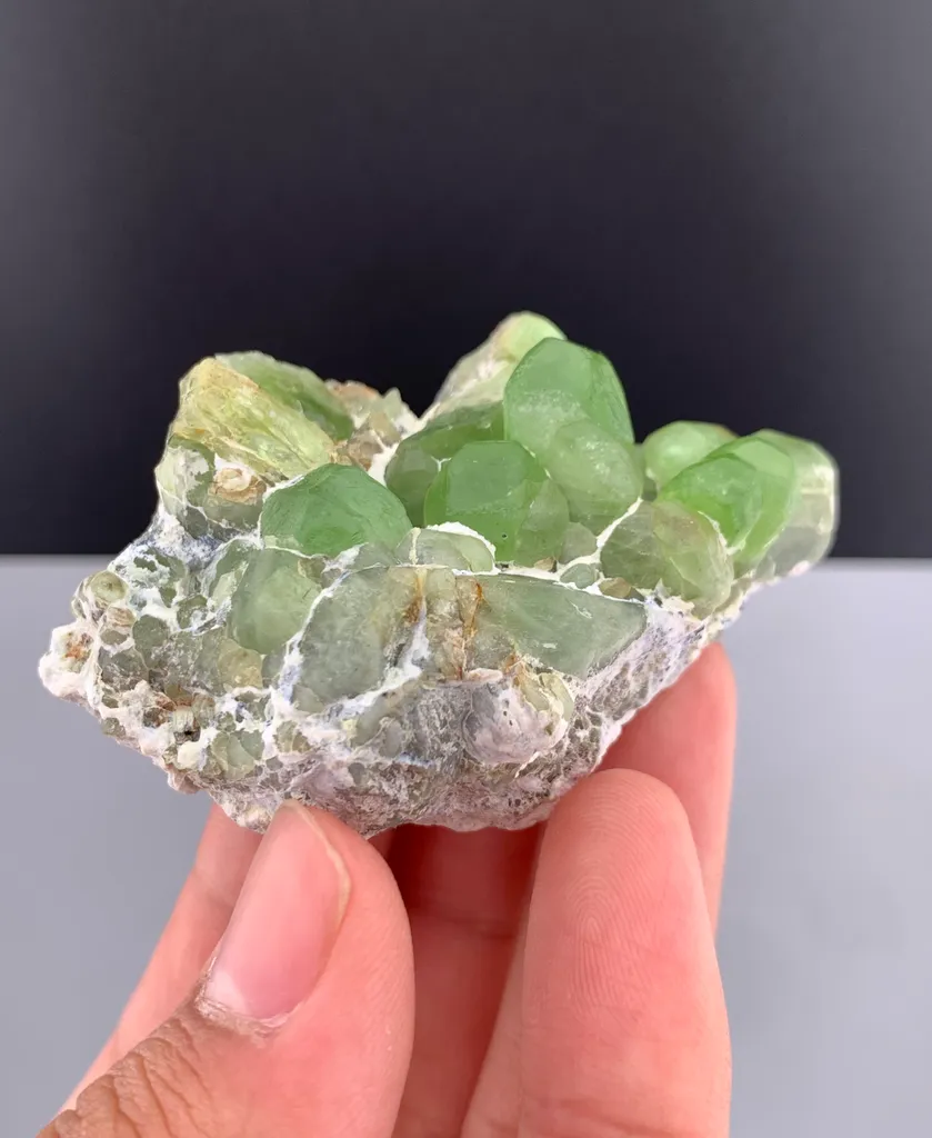 Peridot from Pakistan, Gilgit-Baltistan, Skardu District - image 4