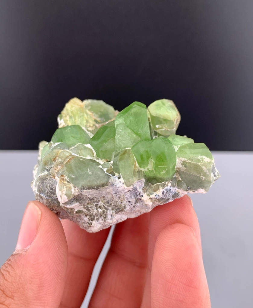 Peridot from Skardu District, Gilgit-Baltistan, Pakistan - image 6