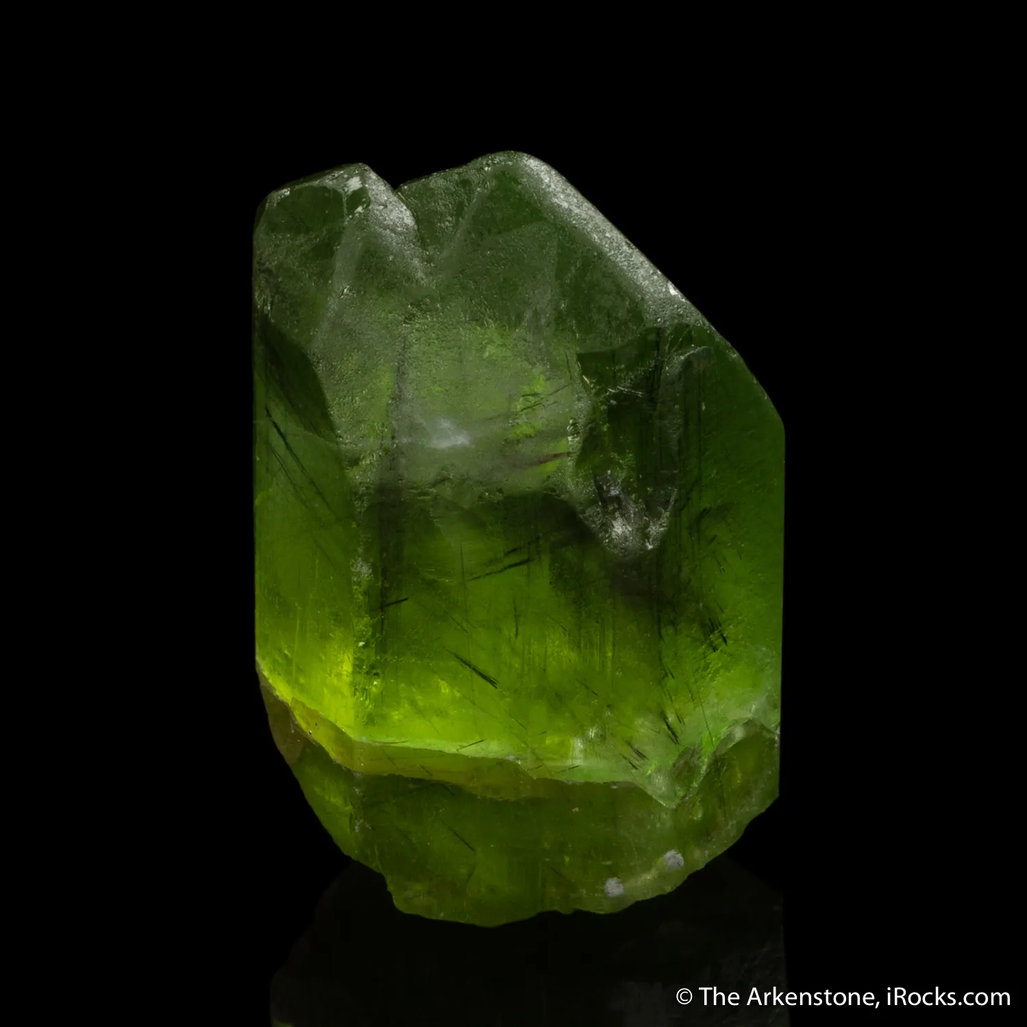 Peridot with Ludwigite inclusions - image 3