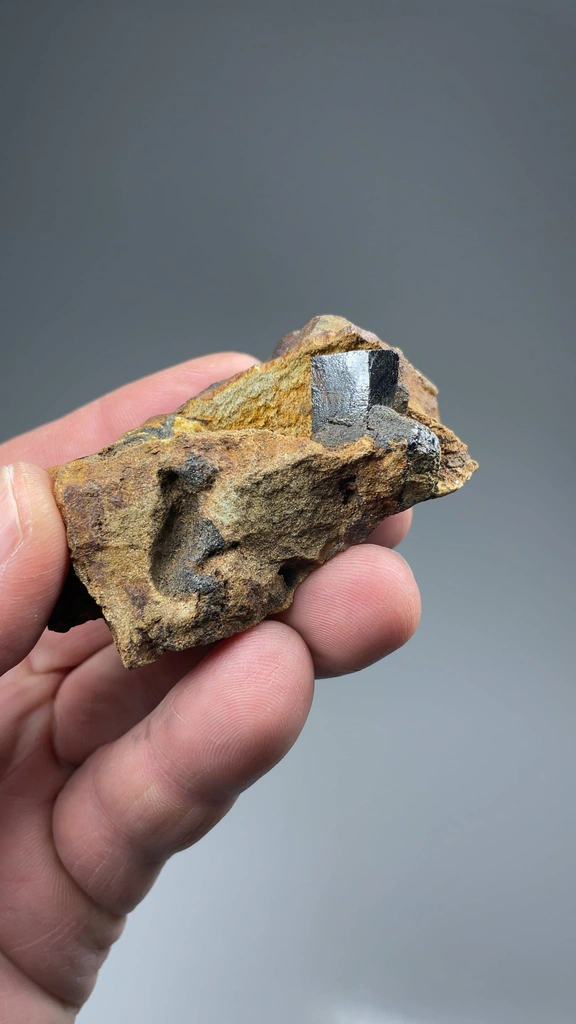Perovskite from Akhmatov Mine, Chelyabinsk Oblast, Ural Mountains, Russia - image 2