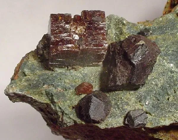 Perovskite, Magnetite - image 2
