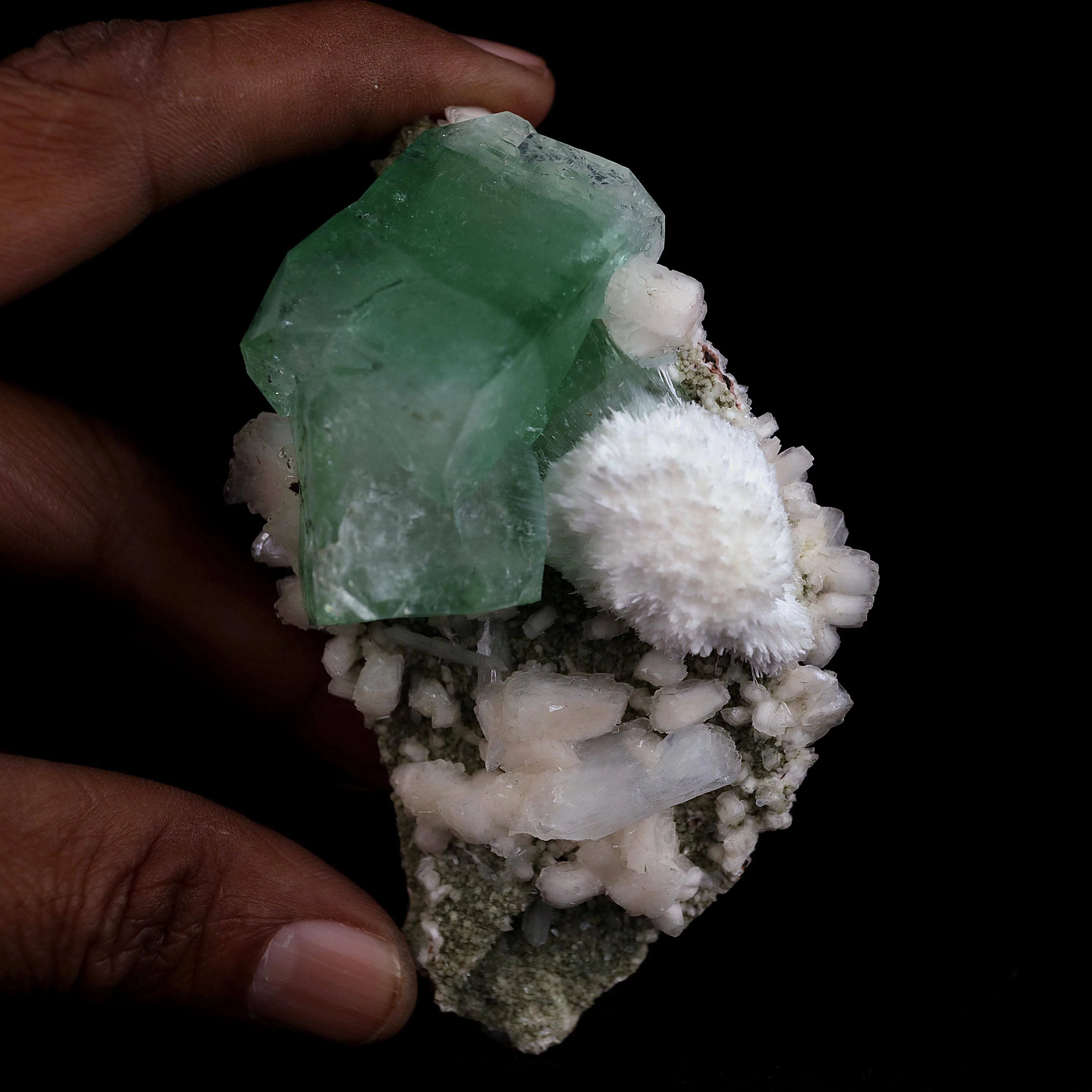 Pesudo Green Apophyllite with Mordenite Stilbite Natural Mineral Specimen - image 4